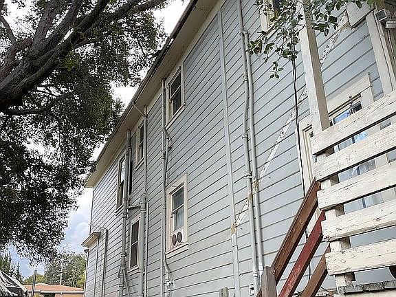 2nd image of 228 Alabama St