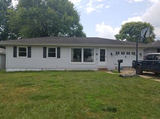 18 Stelte Ln, Springfield, IL 62702