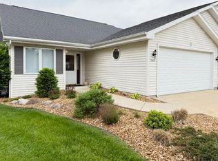 2425 Noel Ct, Oshkosh, WI 54904