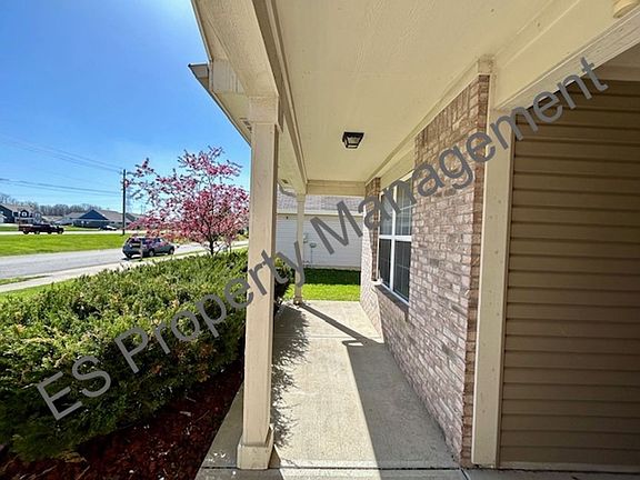5th image of 2132 Rossington Ln