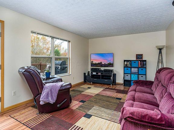 4th image of 552 River Pebble Dr