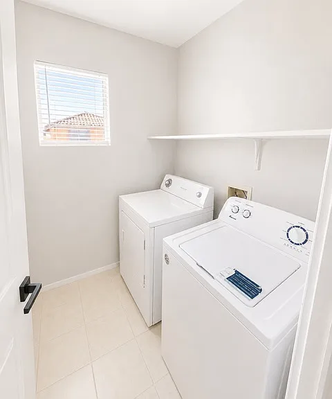 5925 Desert Twilight Ct — Photo 12