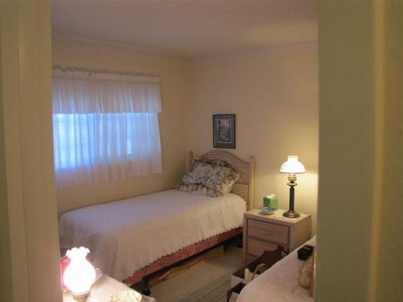 4th image of 201 N Saint Lucie Ln #502