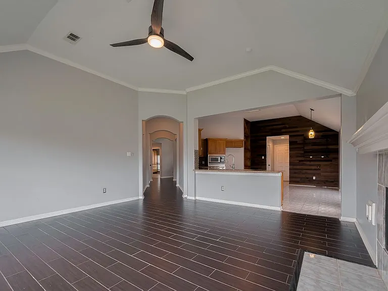 311 N Esplanade Ln — Photo 14