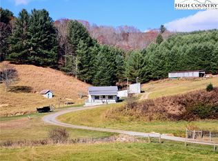 918 Blevins Hollow Rd, Piney Creek, NC 28663