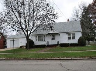 1248 Beecher Ave, Galesburg, IL 61401