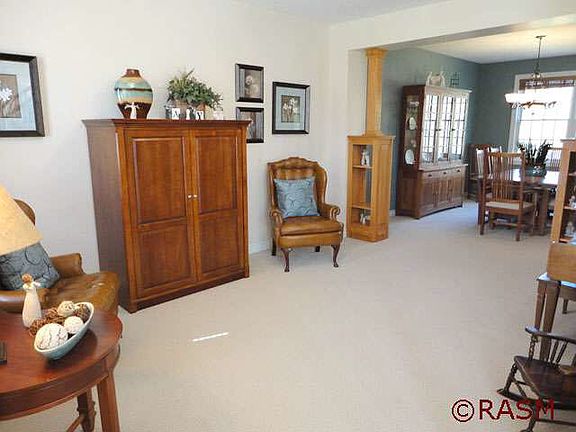5th image of 100 South Brook Way