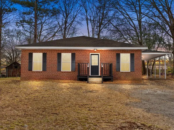 900 Cumberland Dr, Dalton, GA 30721