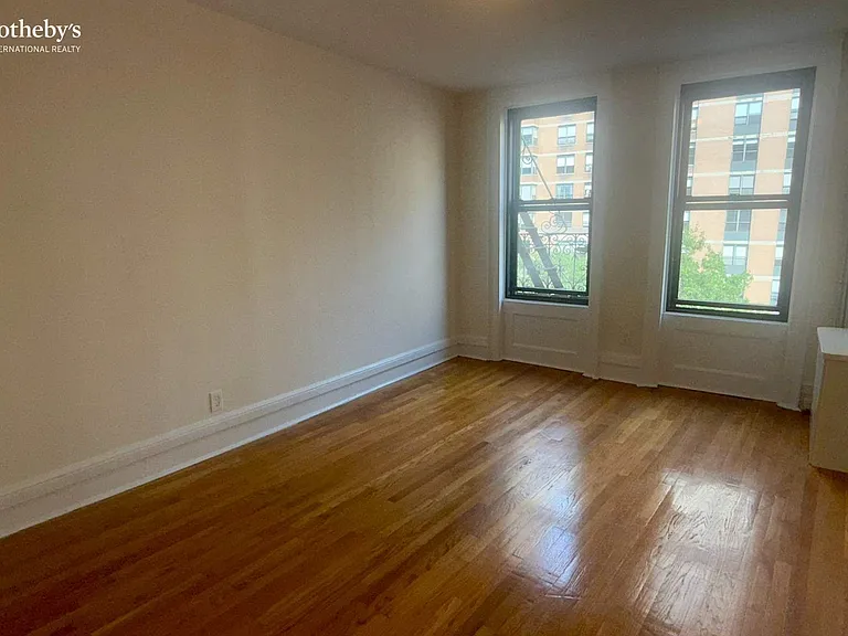 251 W 87th St #61 — Photo 6