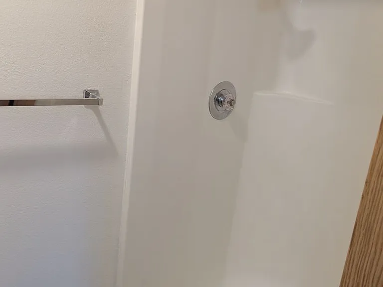 Silverwood Apartments — Photo 136