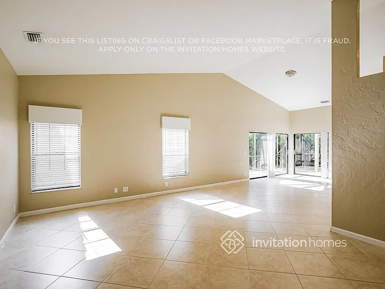 7045 Golf Pointe Cir — Photo 6
