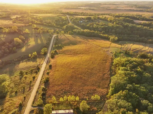 3265 298th Ln, Stuart, IA 50250