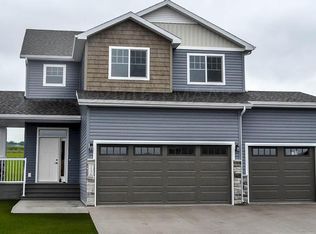 1493 72nd Ave S, Fargo, ND