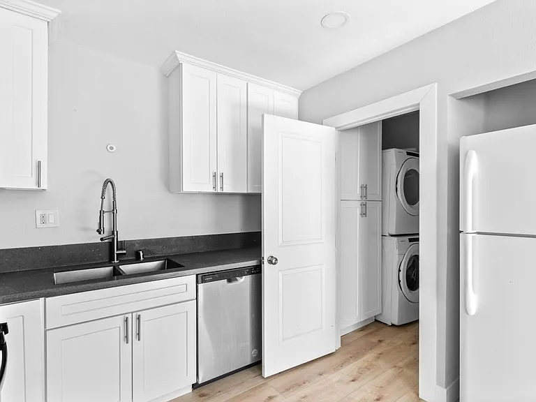 7137 Greeley St #4 — Photo 11