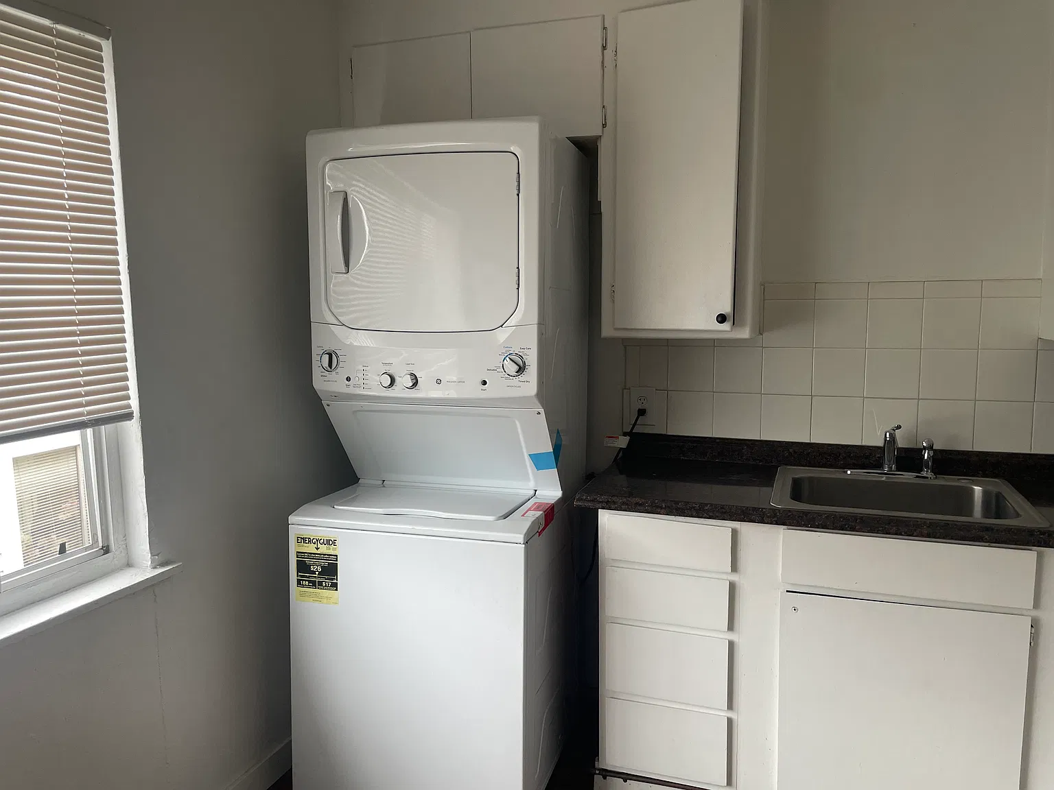 2 bed, 750 sqft, $2,300 — Photo 4