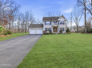 9 Stacy Court, Jackson, NJ 08527