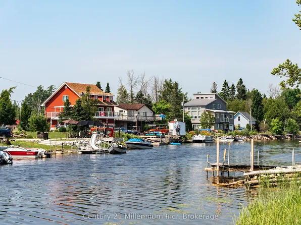 29 Heron Point Rd, Northern Bruce Peninsula, ON N0H 2M0