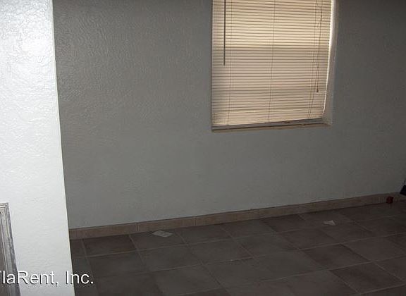 3rd image of 260 S Cypress Way