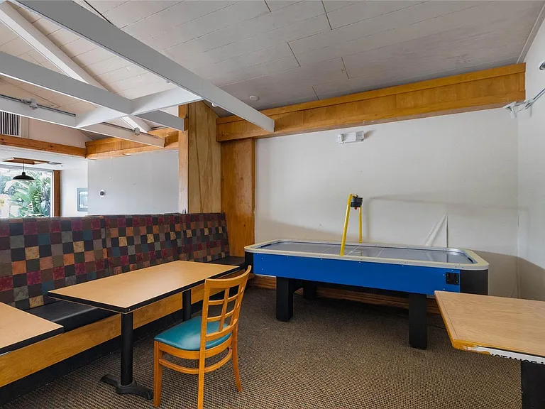 709 Orchid Dr #B — Photo 19