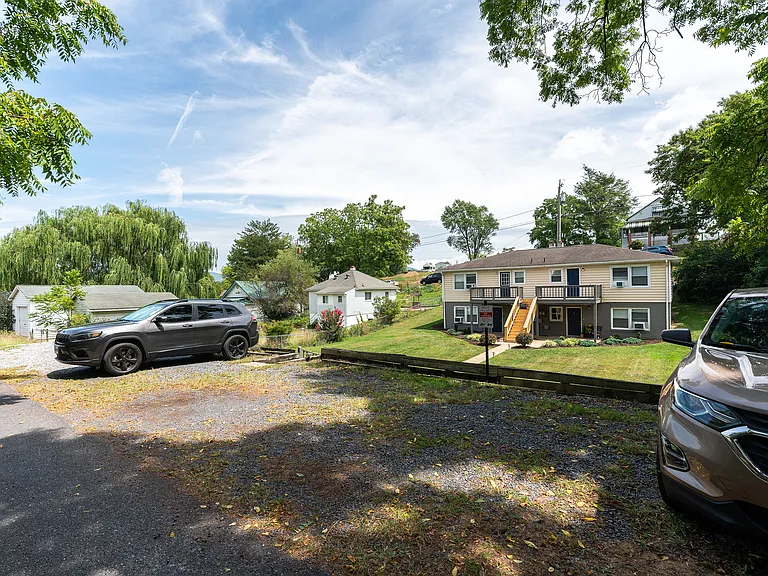 845 Highland Ave #3 — Photo 4