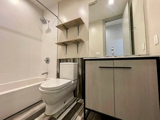 Rented by Doorway NYC, LLC | media 38