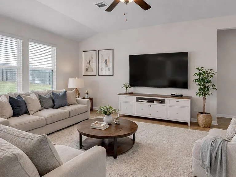 405 Grasslands Trl — Photo 9