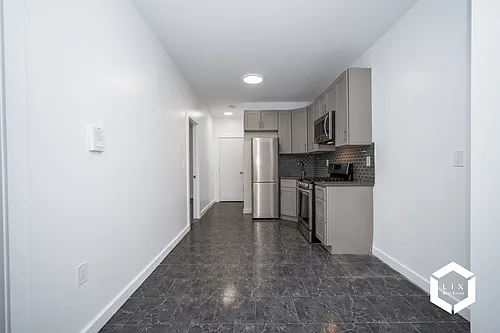 102 Dahill Rd #1R Photo 1