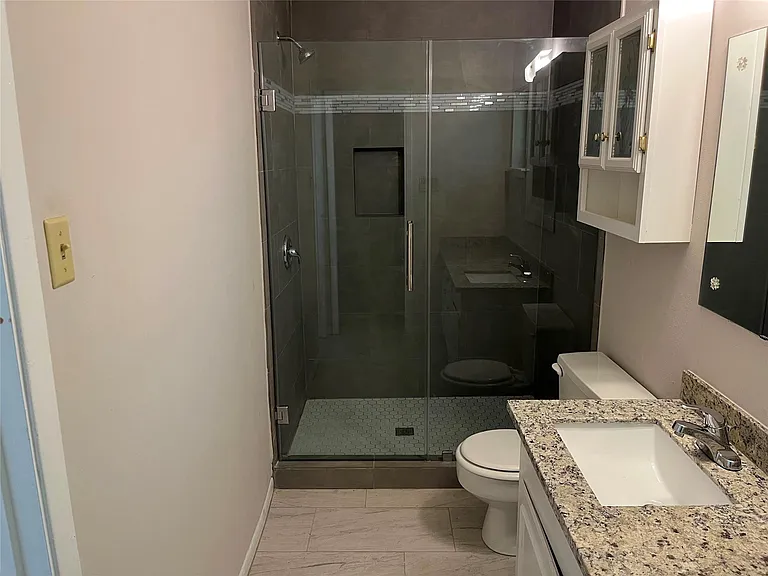 2726 Pickerton Dr — Photo 9