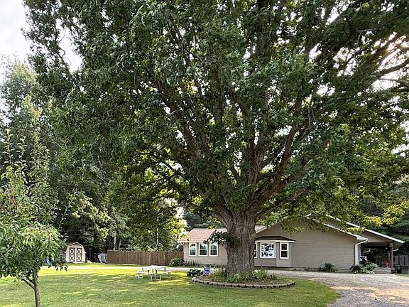 4th image of 5891 Sand Rd