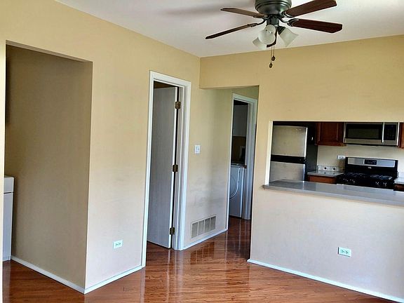 3rd image of 4605 Olmstead Dr