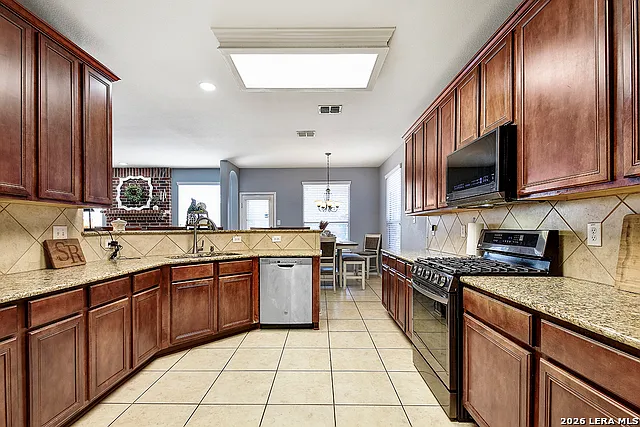 12306 Red Maple Way — Photo 9