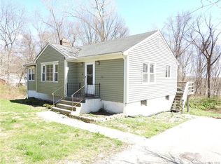 29 Bonnie Cir, Groton, CT 06340