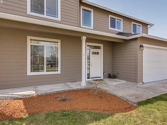 3rd image of 411 Twin Flower Dr