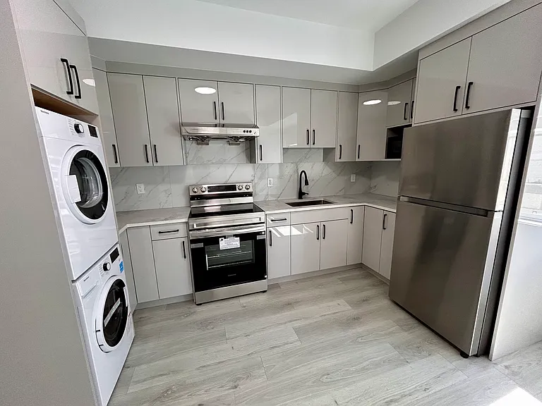 47090 Macfarlane Pl — Photo 3