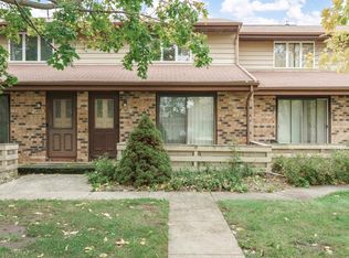 1411 Laramie Ln, Janesville, WI 53546