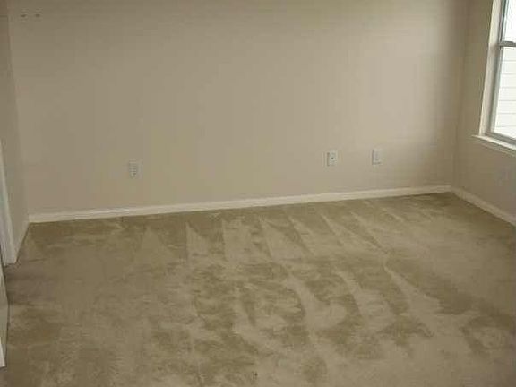 all bedrooms upstairs