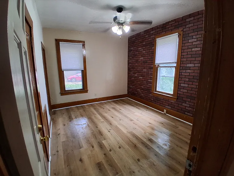 205 E Phoenix Ave #1 — Photo 15