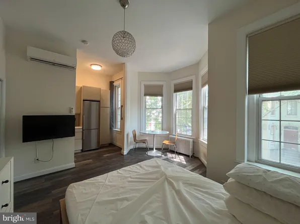 3003 P St NW, Washington, DC