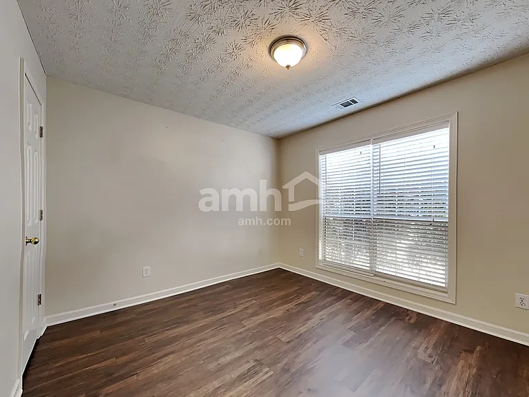 1552 Armende Cir — Photo 13