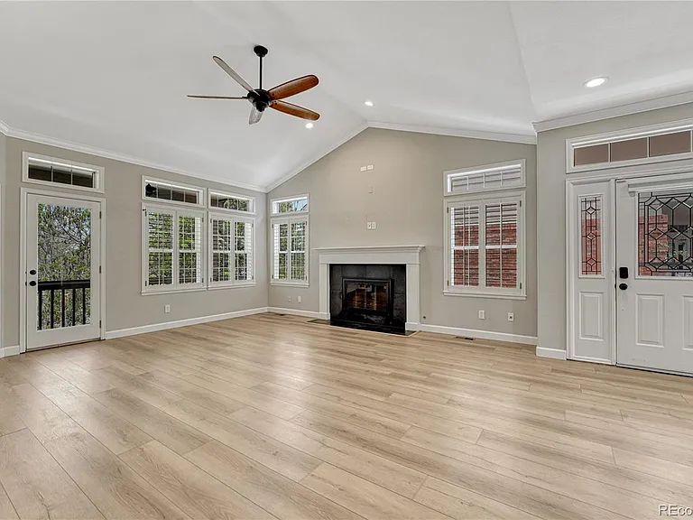 9885 Greensview Cir — Photo 5