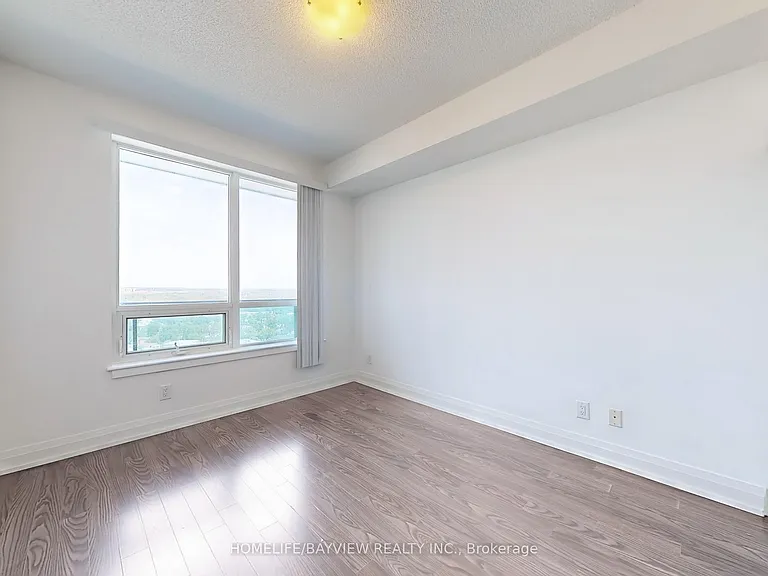 7167 Yonge St #1212 — Photo 25