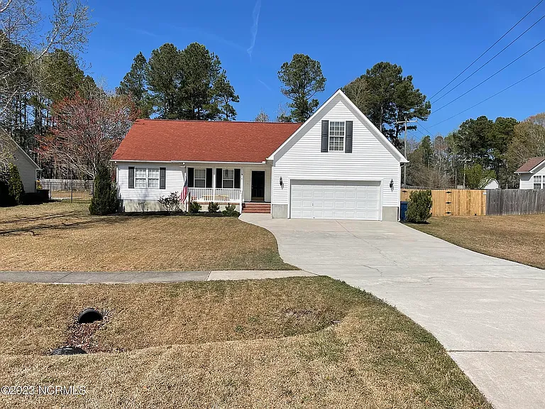 354 Farina Dr — Photo 3