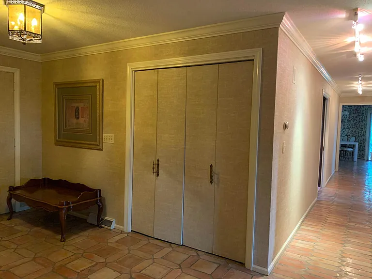 208 Tanglewood Dr — Photo 15