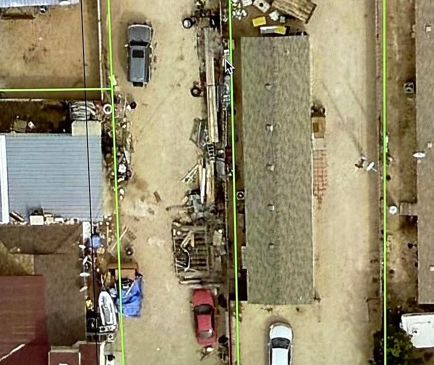 1st image of W Park St