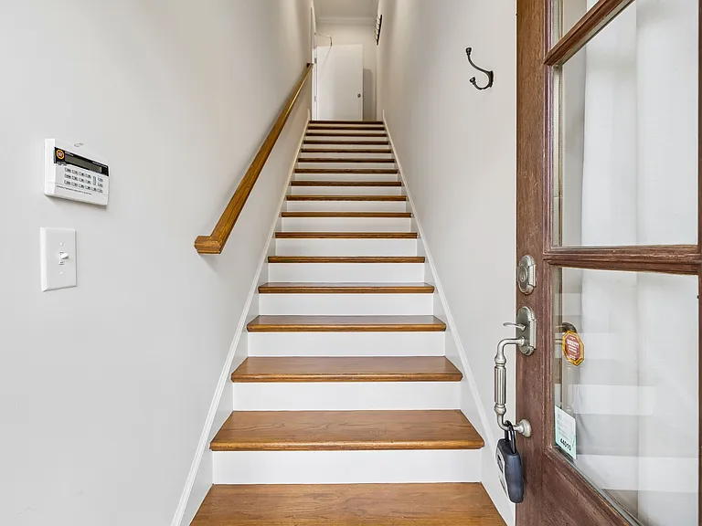 2110 Acklen Ave #101 — Photo 7