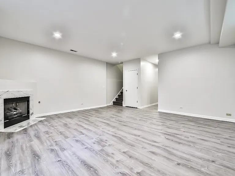 3230 N Seminary Ave #1 — Photo 11