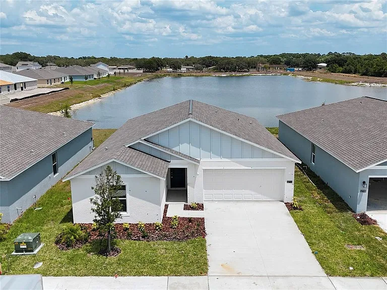 2711 Pioneer Trl — Photo 1