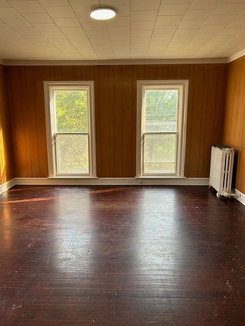 504 Maple Ave Elmira — Photo 2