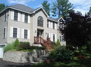 10 Zachary Xing, Salem, NH 03079