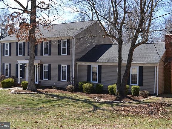 3rd image of 514 Winterberry Dr